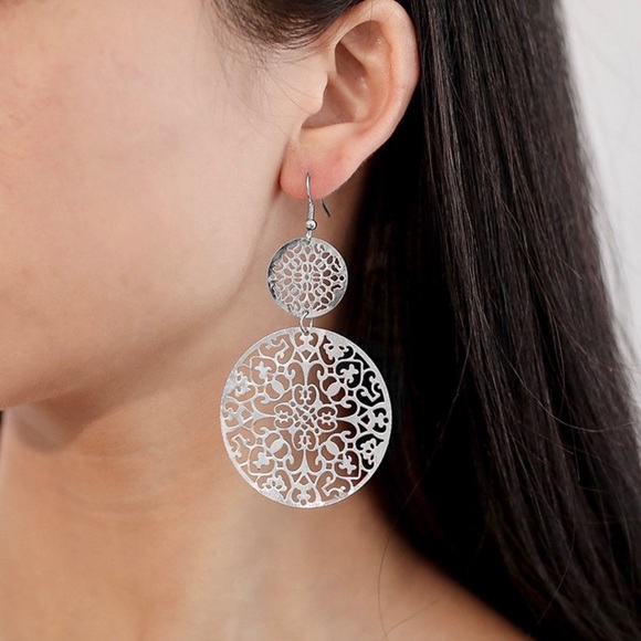 2/$20! Large Gunmetal Lasered Disc Earrings - Picture 6 of 9
